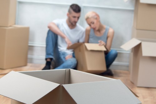 Removal van serving homes and businesses in Merton